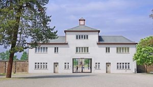 sachsenhausen-entrance