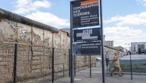 topograph-of-terrors-sign